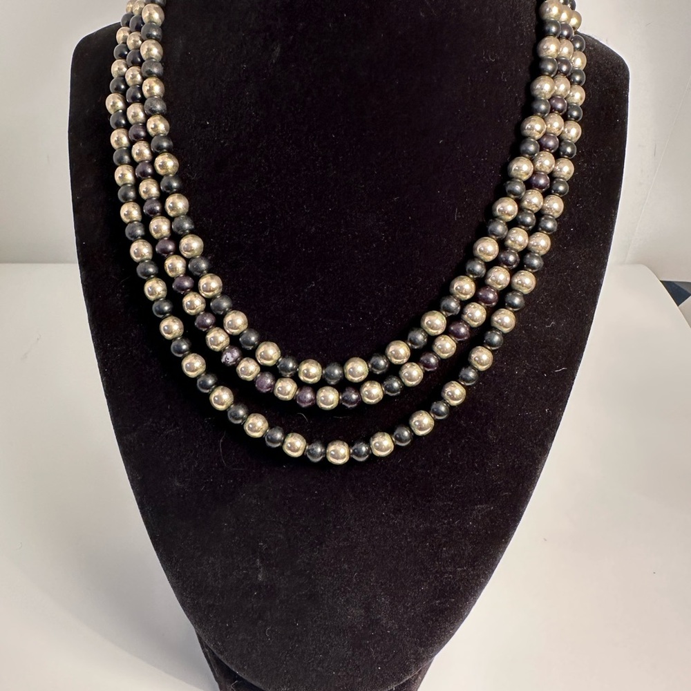 Elegant Triple-Strand Hematite Pearl Necklace
